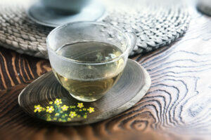 Beli čaj - vrste, zdravilni učinki in priprava